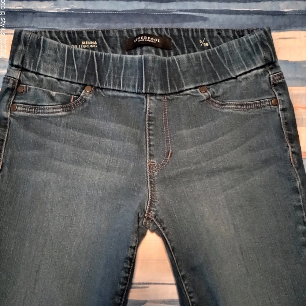 Liverpool Sienna Jeans - Picture 3 of 13